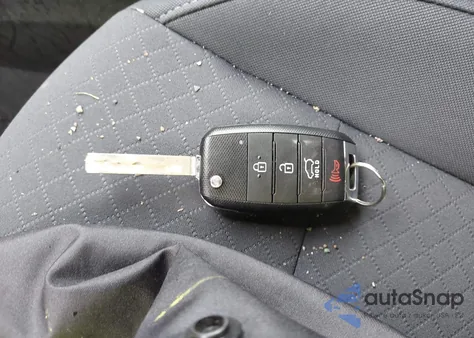 2018 Kia Sorento 2.4L Lx z USA, uszkodzony, nr VIN 5XYPG4A36JG363148